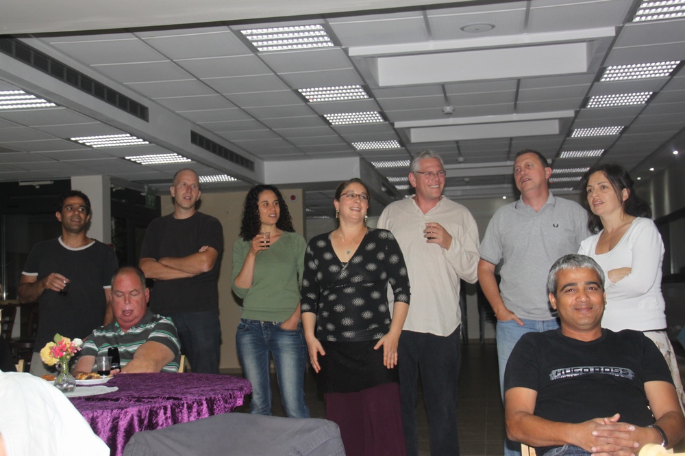 ערב שירה בציבור_שכניה 2012