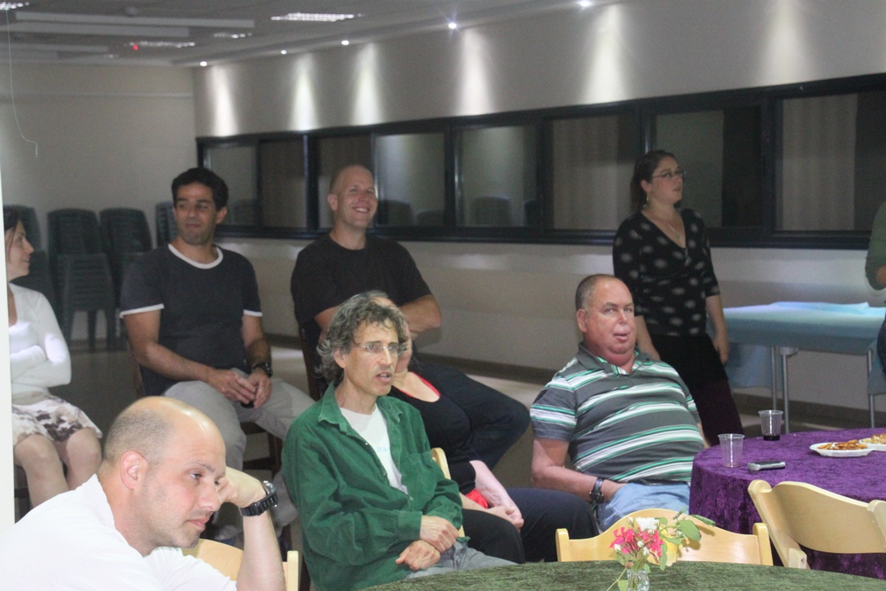 ערב שירה בציבור_שכניה 2012