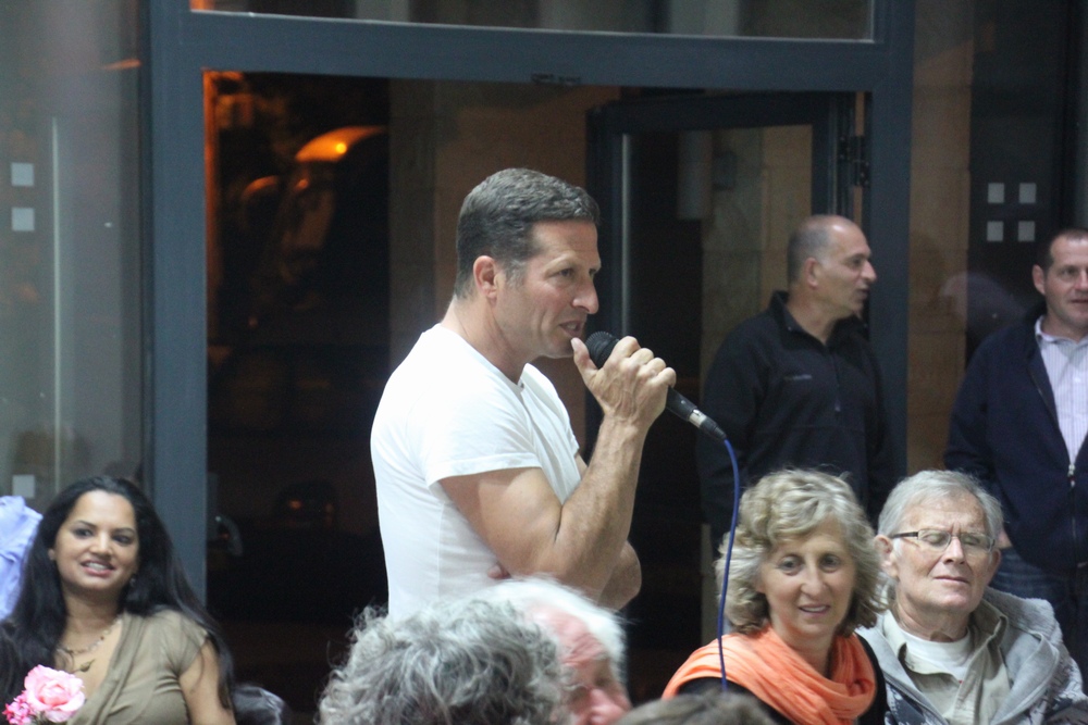 ערב שירה בציבור_שכניה 2012