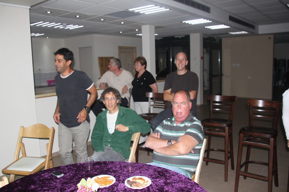 ערב שירה בציבור_שכניה 2012